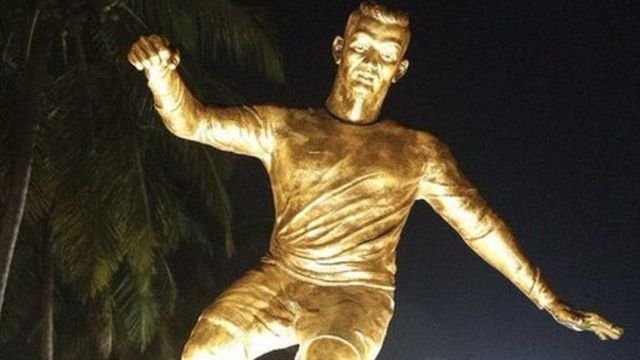 ronaldo heykeli